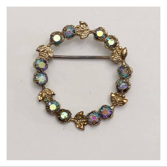 Vintage MCM dainty aurora Borealis rhinestone small  wreath brooch pin - Picture 1 of 10